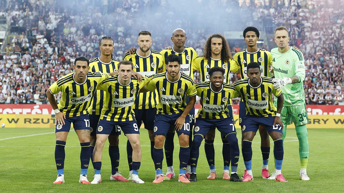 "Fənərbaxça" ÇL-də növbəti mərhələyə yüksəlib