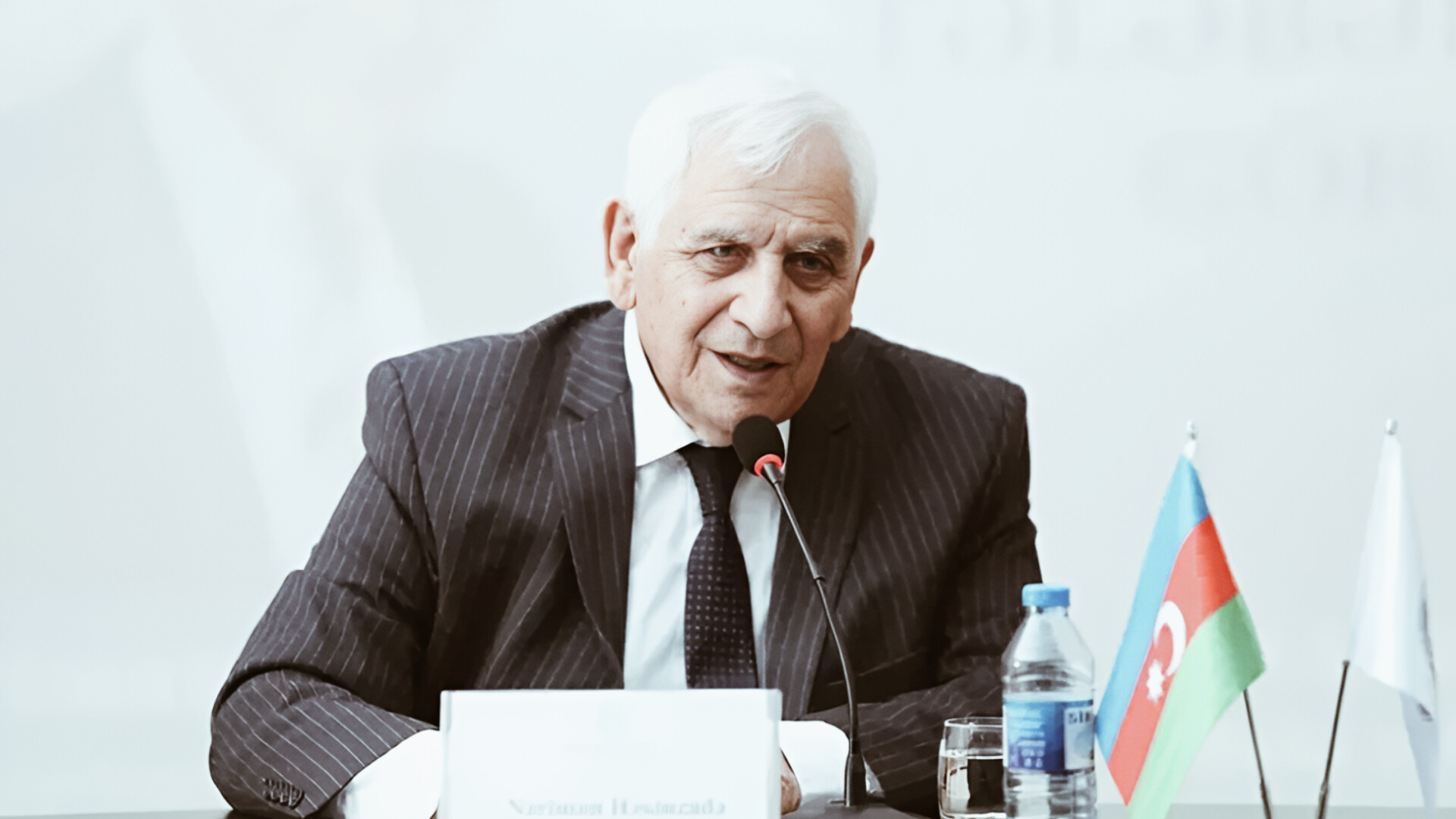 Xalq şairi Nəriman Həsənzadə vəfat edib