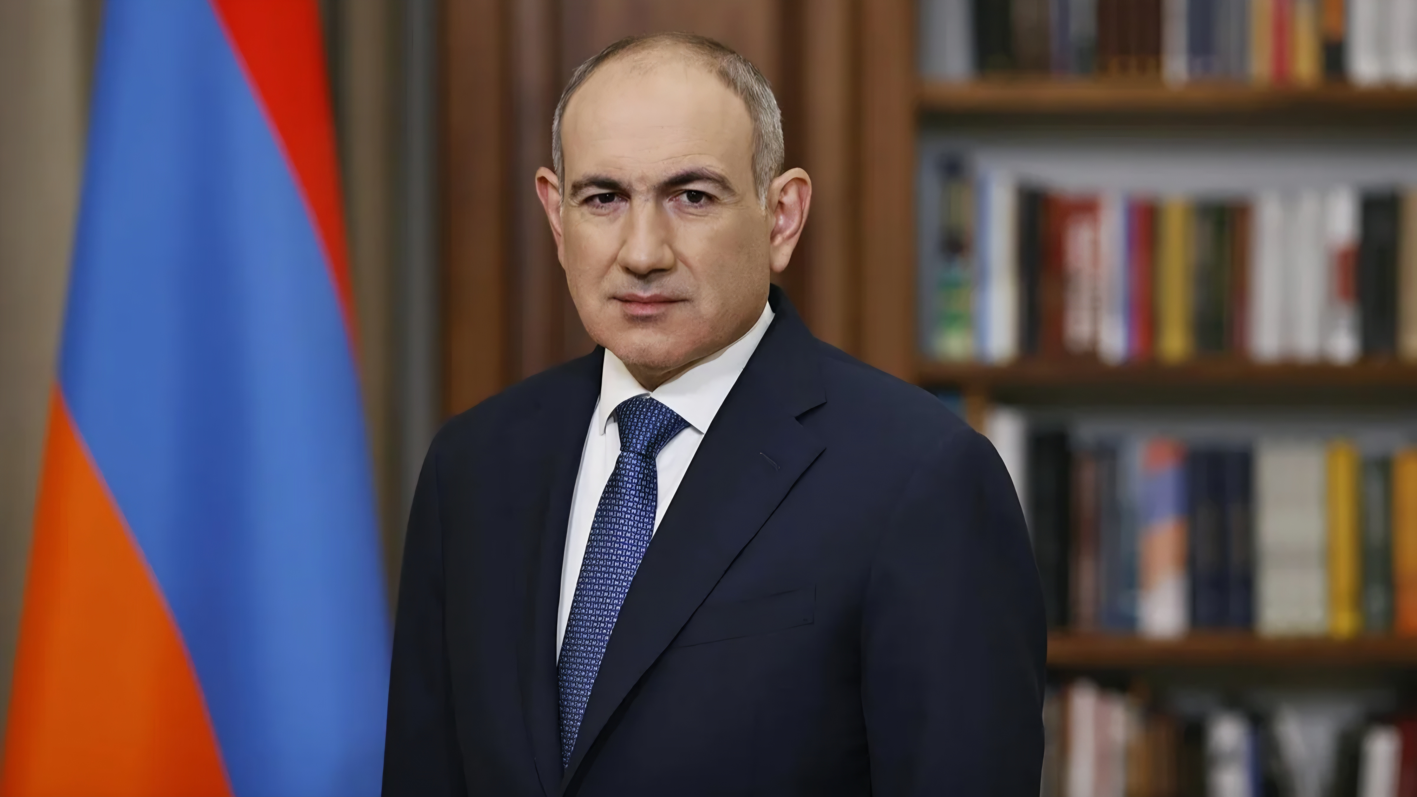 Ermənistan höküməti istefa verib