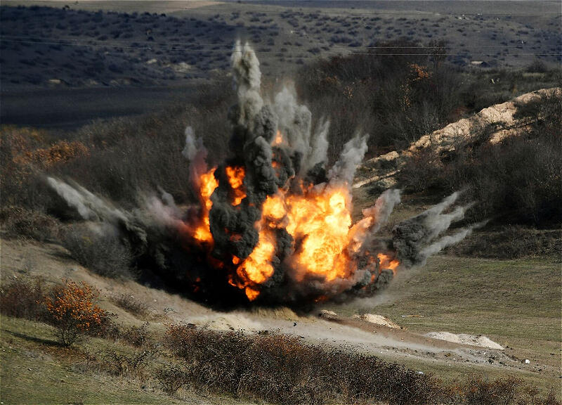 Two people injured in landmine explosion in Agdere
