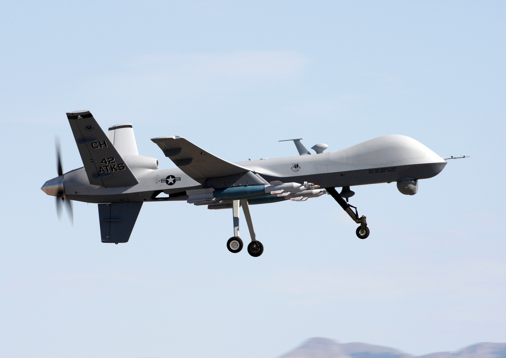 İran Hörmüz boğazı üzərində MQ-9 pilotsuz təyyarəsini vurub