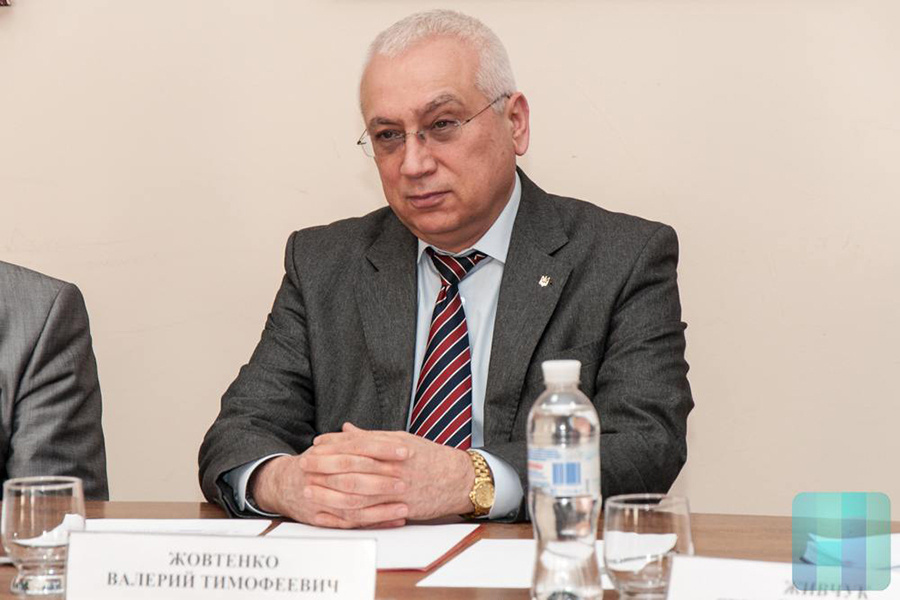 Zelenski Ukraynanın Qırğızıstandakı səfirini istefaya göndərib