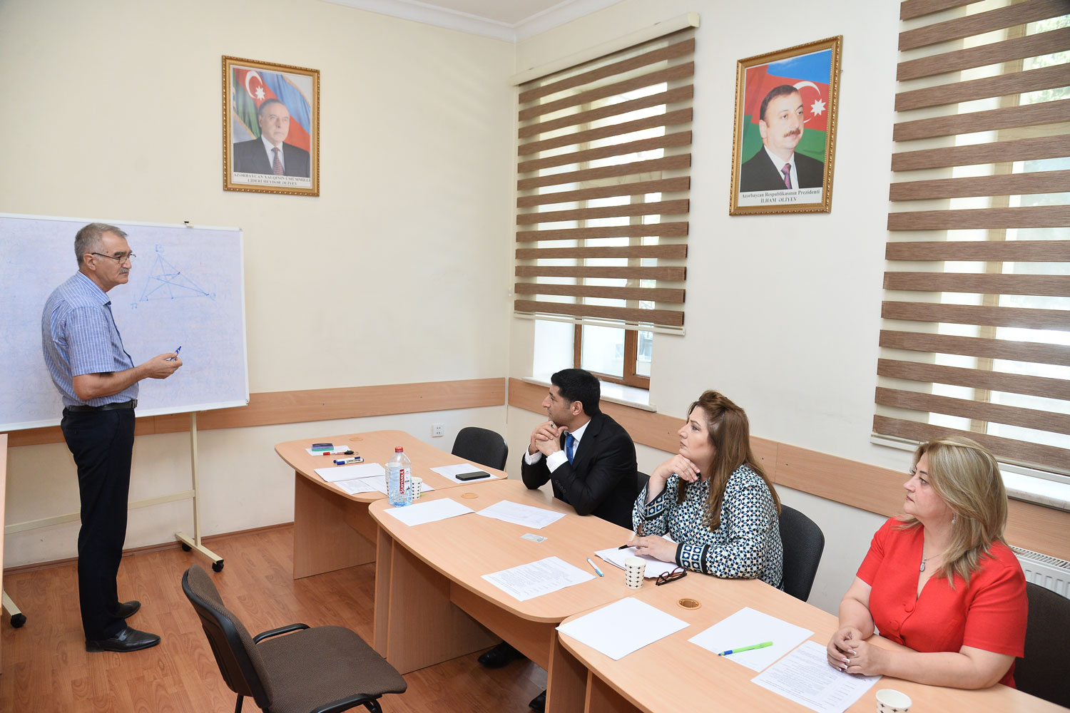  Yeni təmayül tədris modeli üzrə müəllimlərin seçiminə start verilib