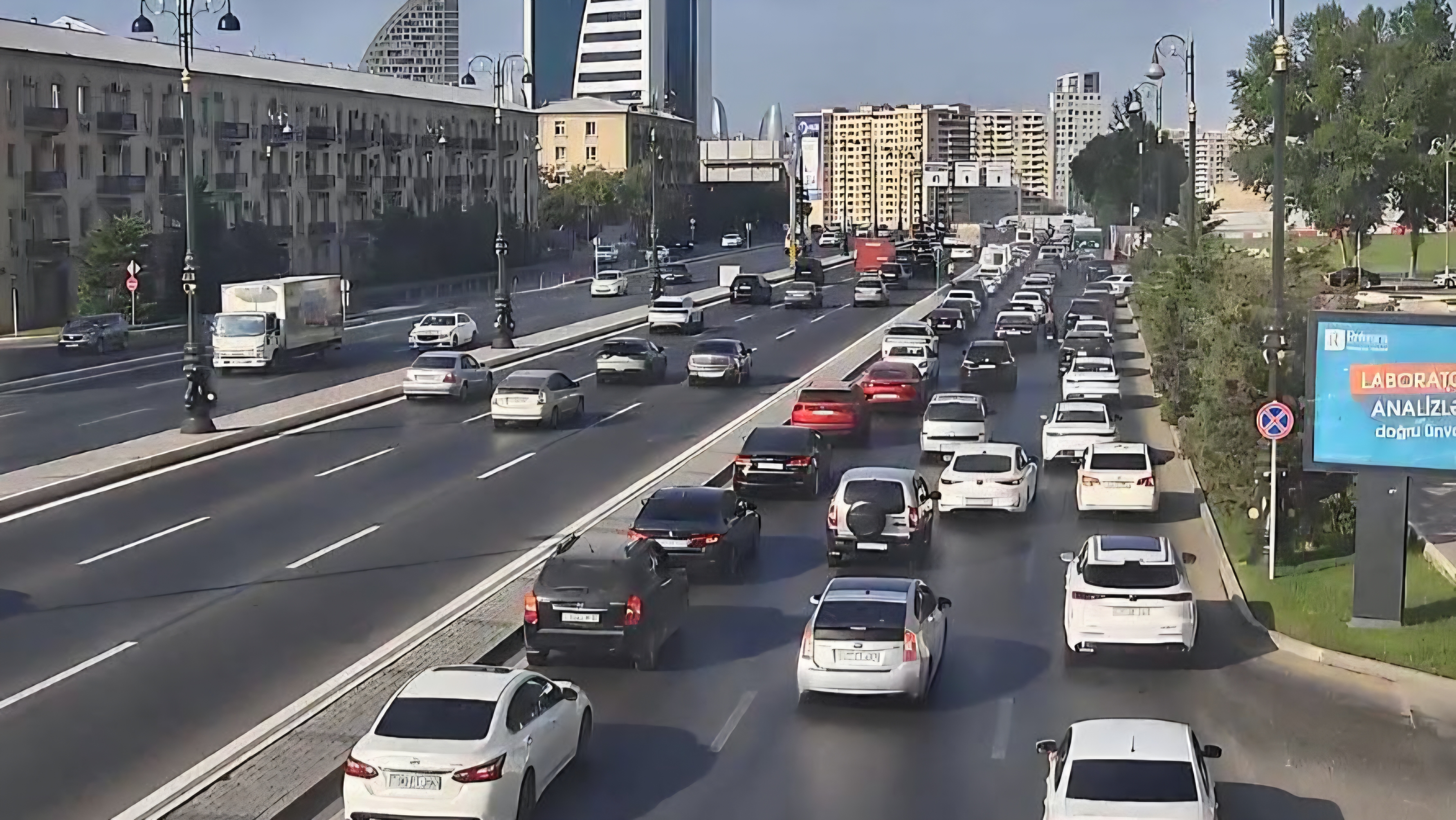 Bakıda hazırda sıxlıq müşahidə olunan yollar açıqlanıb