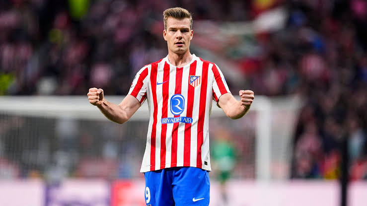 "Atletiko" hücumçusu Aleksander Sörlotu 40 milyon avroya satmağa hazırlaşır