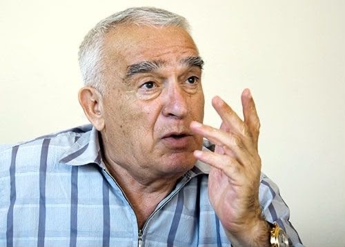 Çingiz Əlioğlu vəfat edib