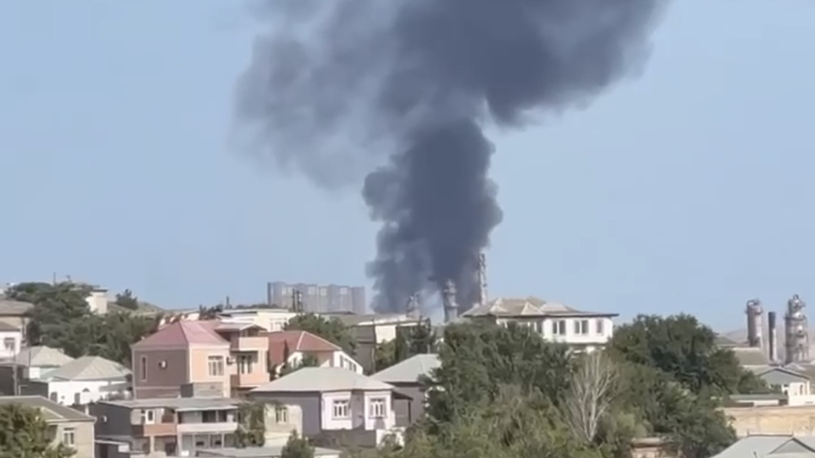 Bakıda yanacaq çənində yanğın baş verib 