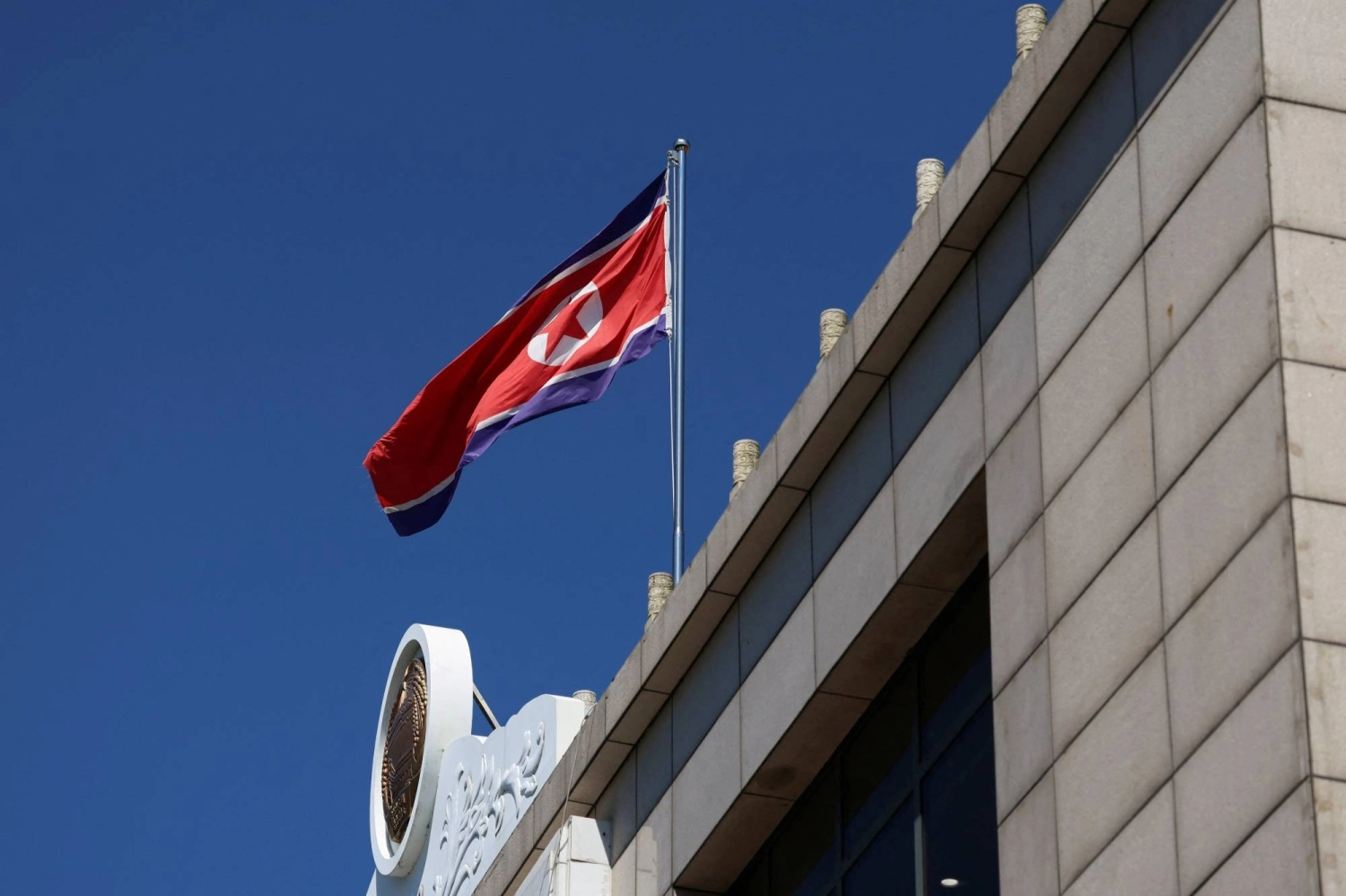 Şimali Koreya Yaponiyanın yeni müdafiə strategiyasını kəskin tənqid edib