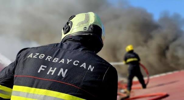 Babək prospektində obyektdə yanğın baş verib