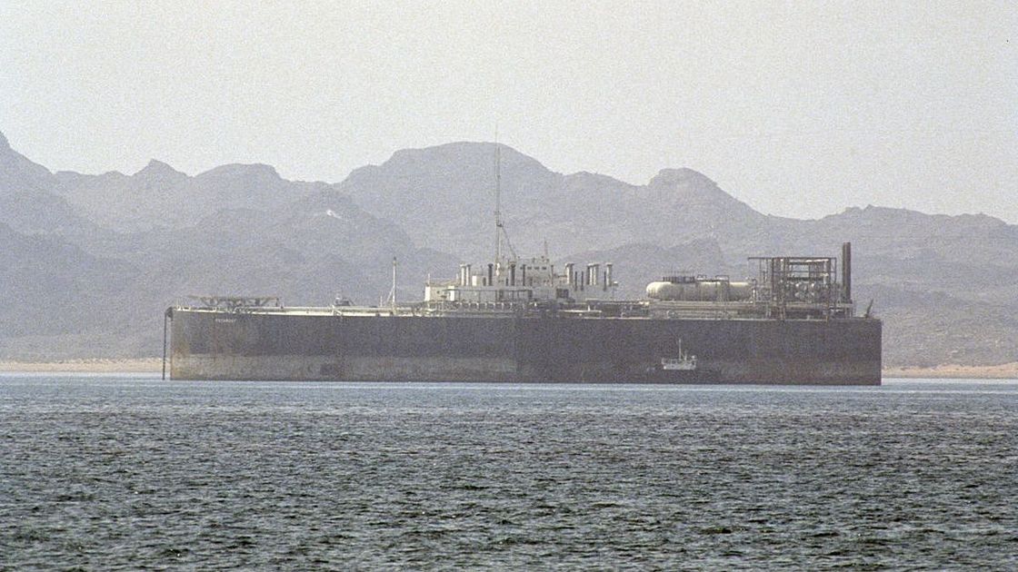Oman körfəzində tanker və hərbçilərlə bağlı insident baş verib