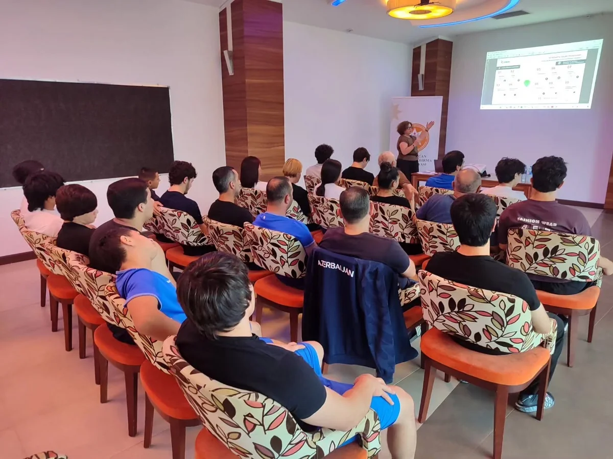 Ağırlıqqaldırma yığmasının üzvləri antidopinq seminarında iştirak ediblər
