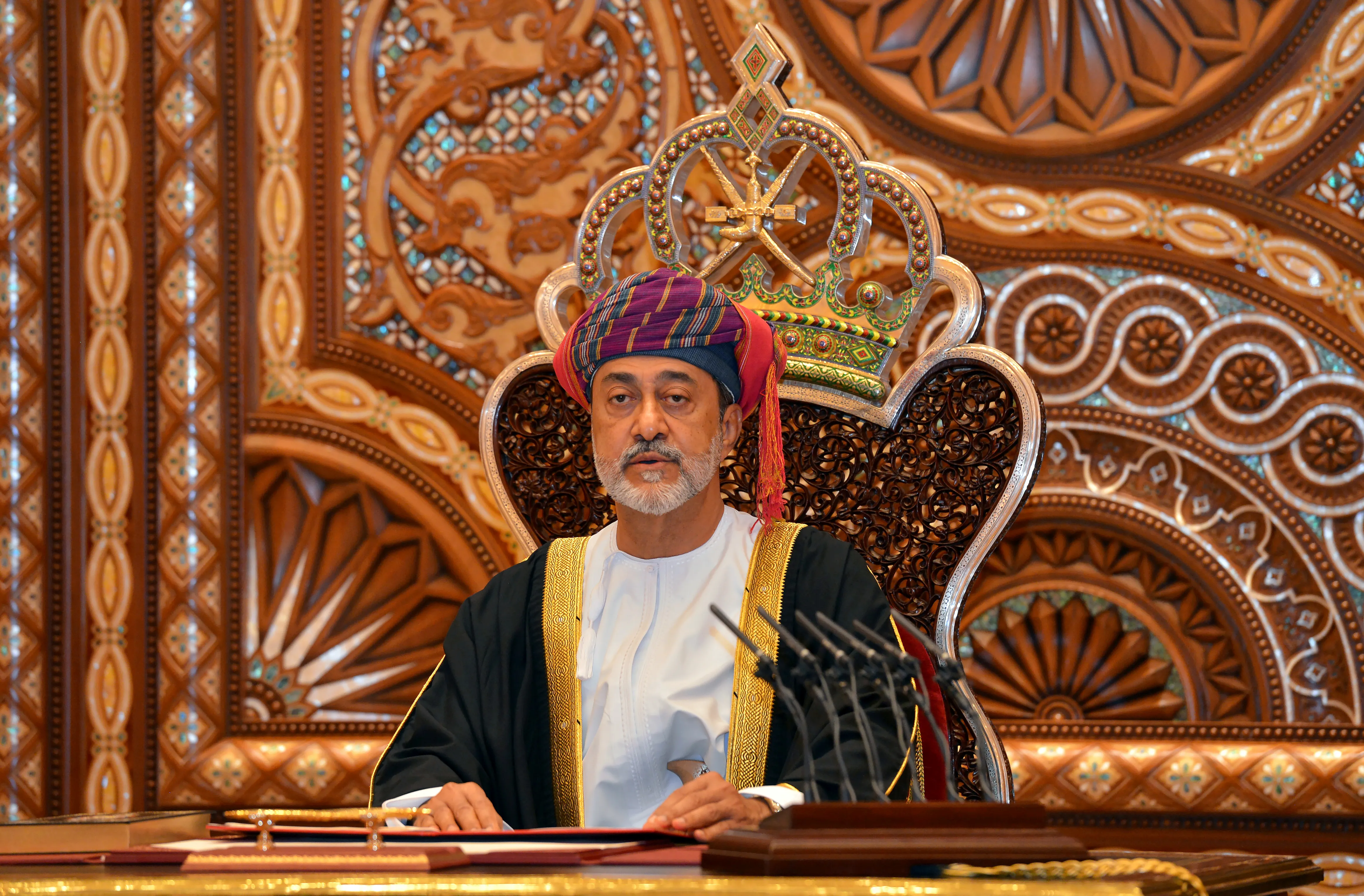 Oman və Bəhreyn liderləri regional vəziyyəti müzakirə ediblər