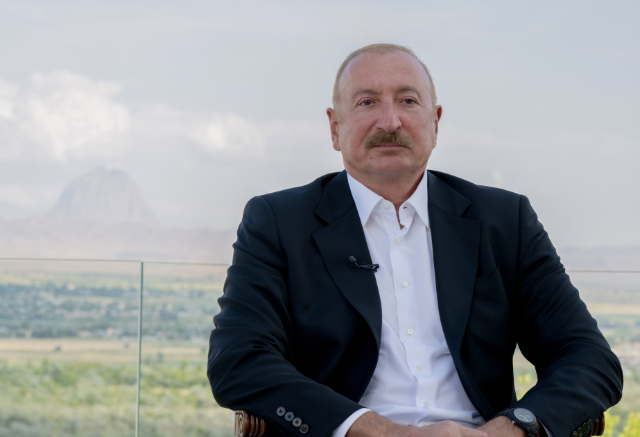 İlham Əliyev: Naxçıvan Azərbaycan xalqına dahi şəxsiyyət Heydər Əliyev kimi Ulu Öndər bəxş edib
