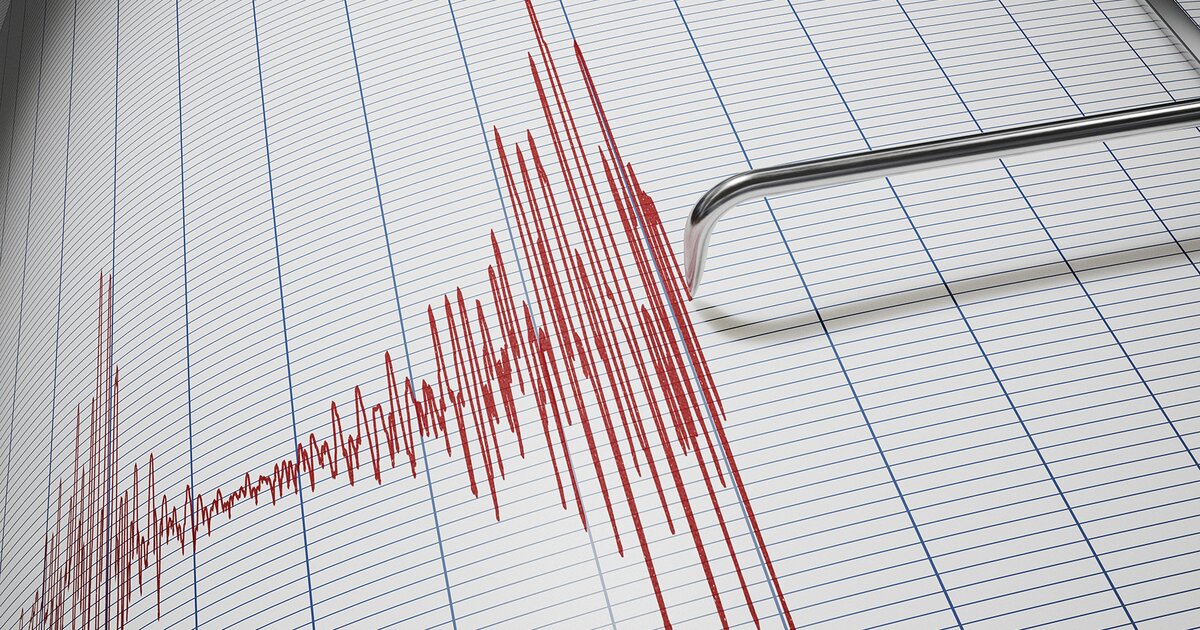 İndoneziyada 7,7 bal gücündə zəlzələ baş verib