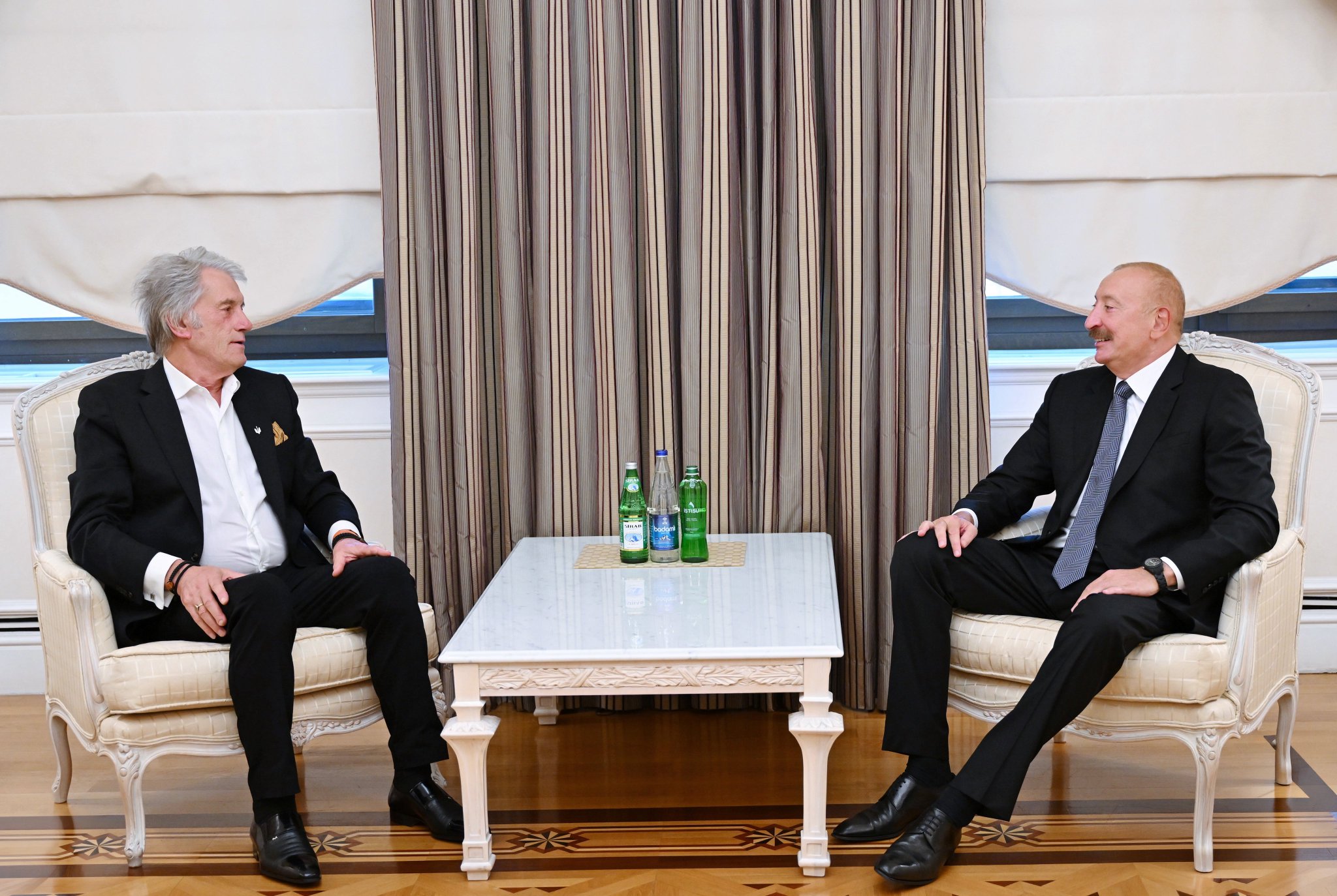 İlham Əliyev Ukraynanın sabiq Prezidenti Viktor Yuşenko ilə görüşüb