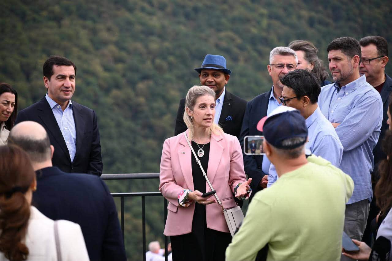 ABŞ-nin müvəqqəti işlər vəkilinin Xankəndi və Şuşa səfərindən paylaşım edilib- FOTO