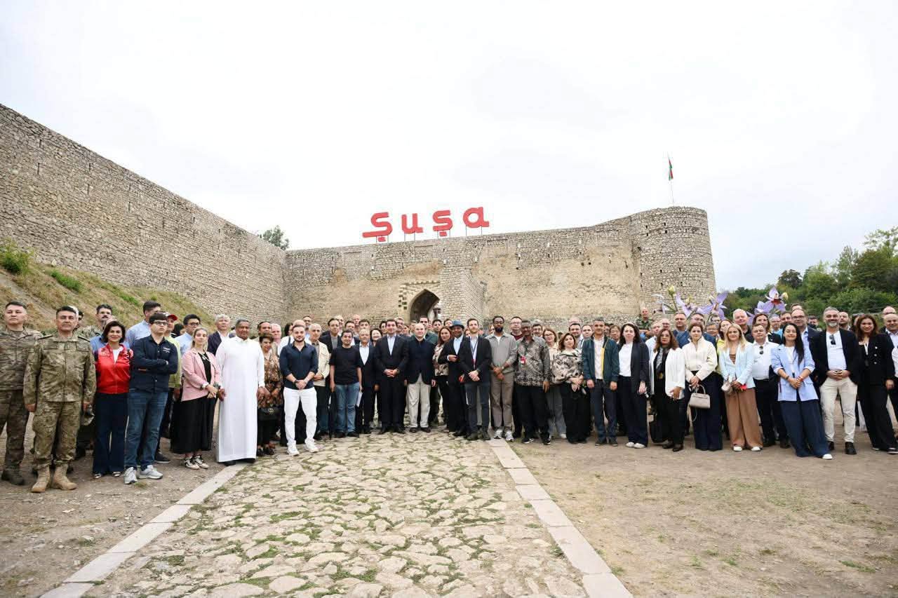 ABŞ-nin müvəqqəti işlər vəkilinin Xankəndi və Şuşa səfərindən paylaşım edilib- FOTO
