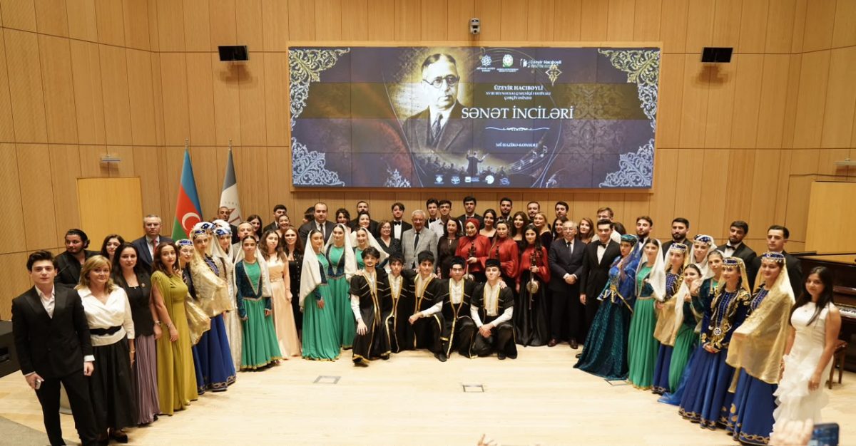 ADA Universitetində “Sənət inciləri” adlı mühazirə-konsert təşkil olunub