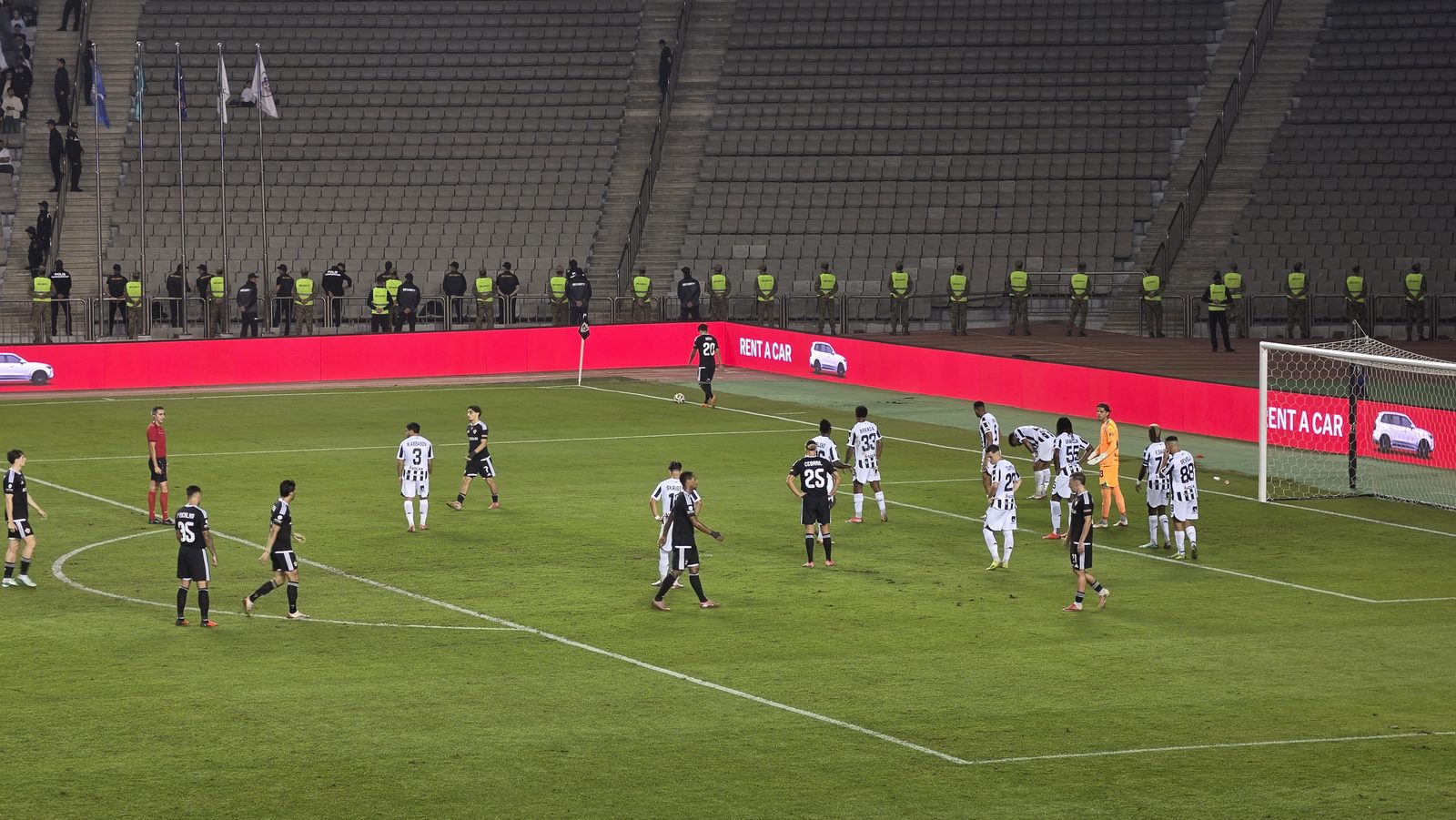 AFFA "Qarabağ" və "Neftçi" klublarını cərimələyib