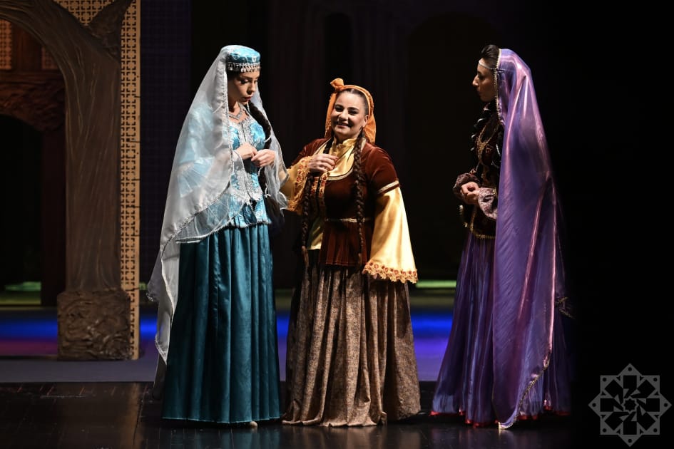 Akademik Musiqili Teatr yeni mövsümə “Arşın mal alan” operettası ilə başlayıb