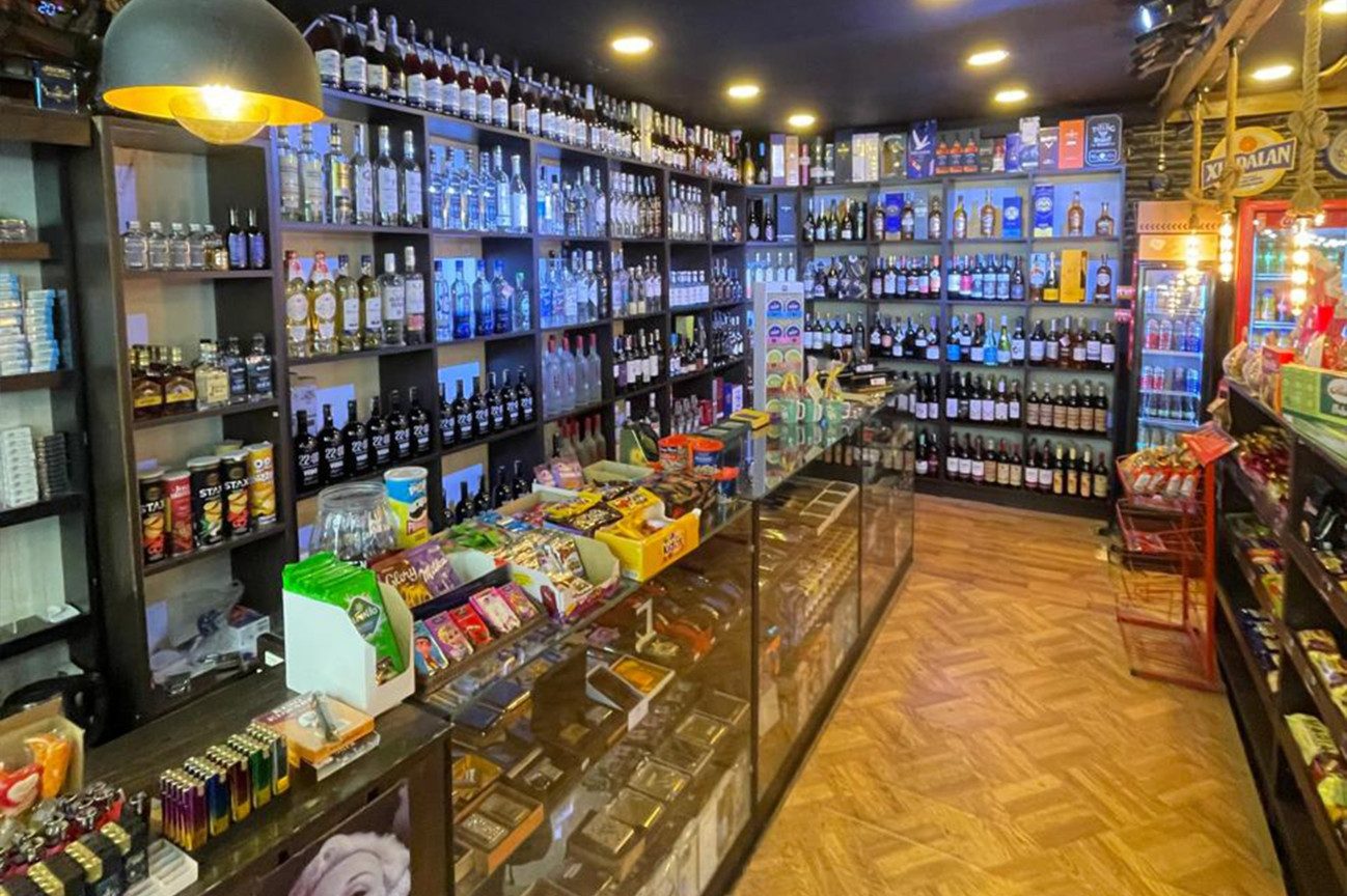 Alkoqollu içkilərin satışı mağazasında saxta içkilər aşkarlanıb