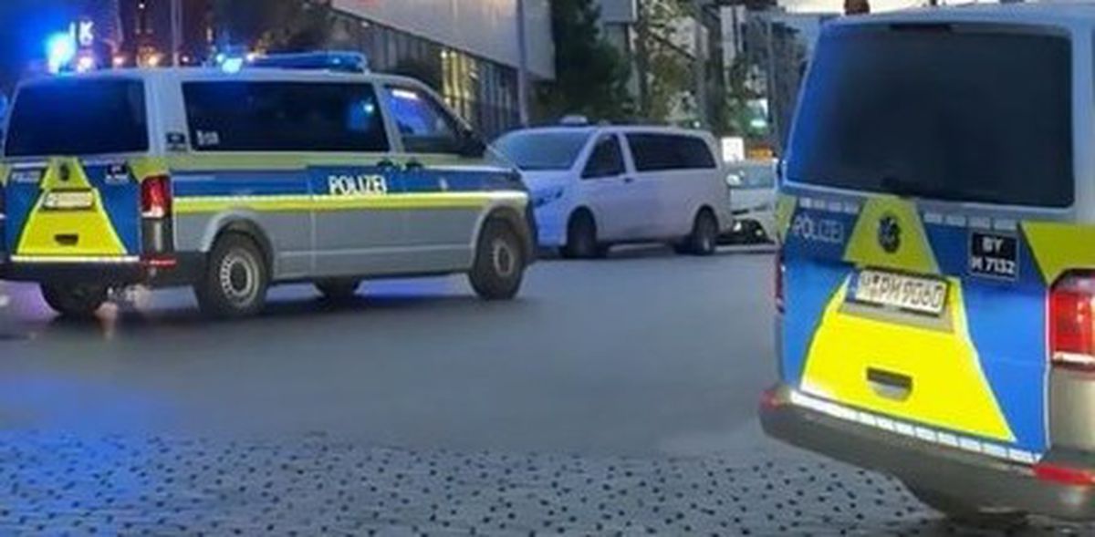 Almaniyada məktəbə hücum nəticəsində 2 nəfər ölüb