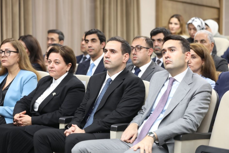 AQTA-nın kollektivi şəhidləri anıb