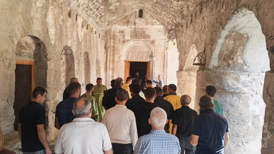Azərbaycan Alban-Udi Dini İcmasının nümayəndələri Xudavəng Monastır Kompleksini ziyarət edirlər
