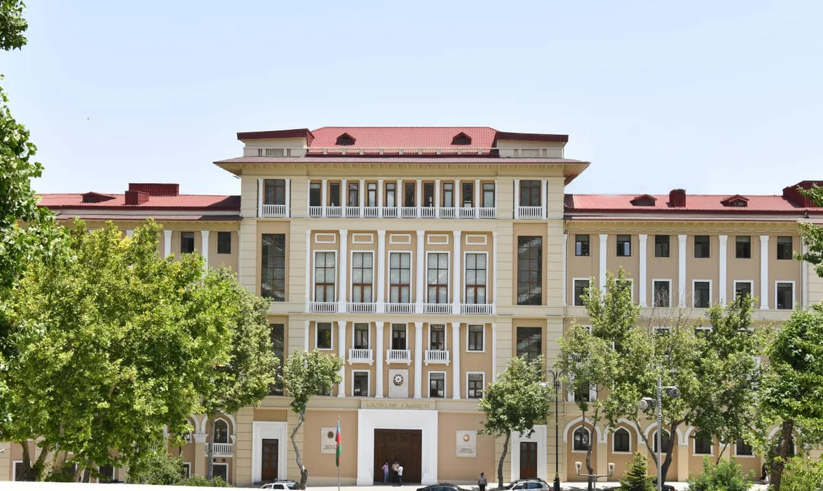 Azərbaycan İnvestisiya Holdinqinin Baş icraçı direktoru vəzifəsindən azad edilib