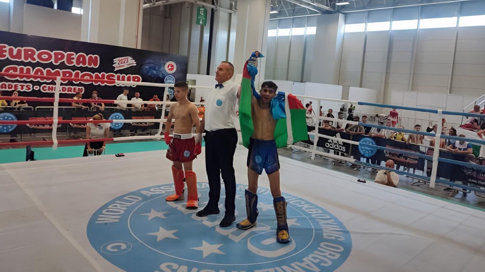 Azərbaycan kikboksçusu 2 il müddətinə diskvalifikasiya edildi