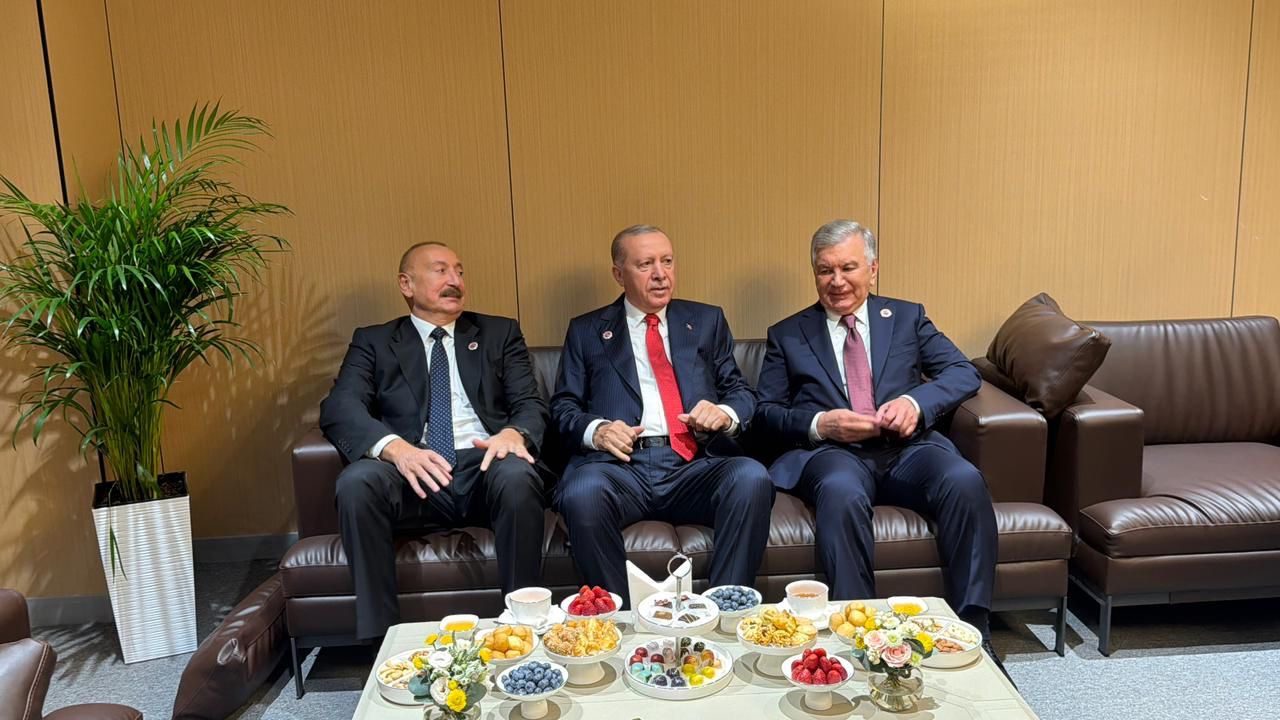 Azərbaycan, Türkiyə, Özbəkistan və İran prezidentləri bir araya gəliblər