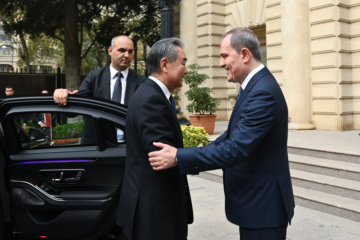 Azərbaycan və Çin XİN rəhbərləri görüşüb