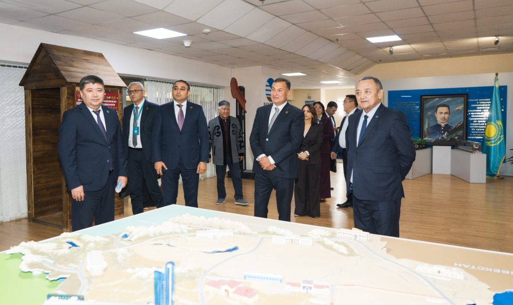 Azərbaycan və Qazaxıstan həmkarlar ittifaqları arasında əməkdaşlıq üzrə “Yol xəritəsi” imzalanıb