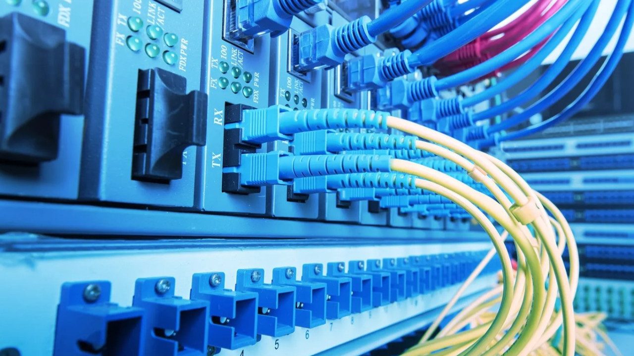 Azərbaycanda telekommunikasiya xidmətlərinin keyfiyyət tələbləri dəqiqləşdirilir