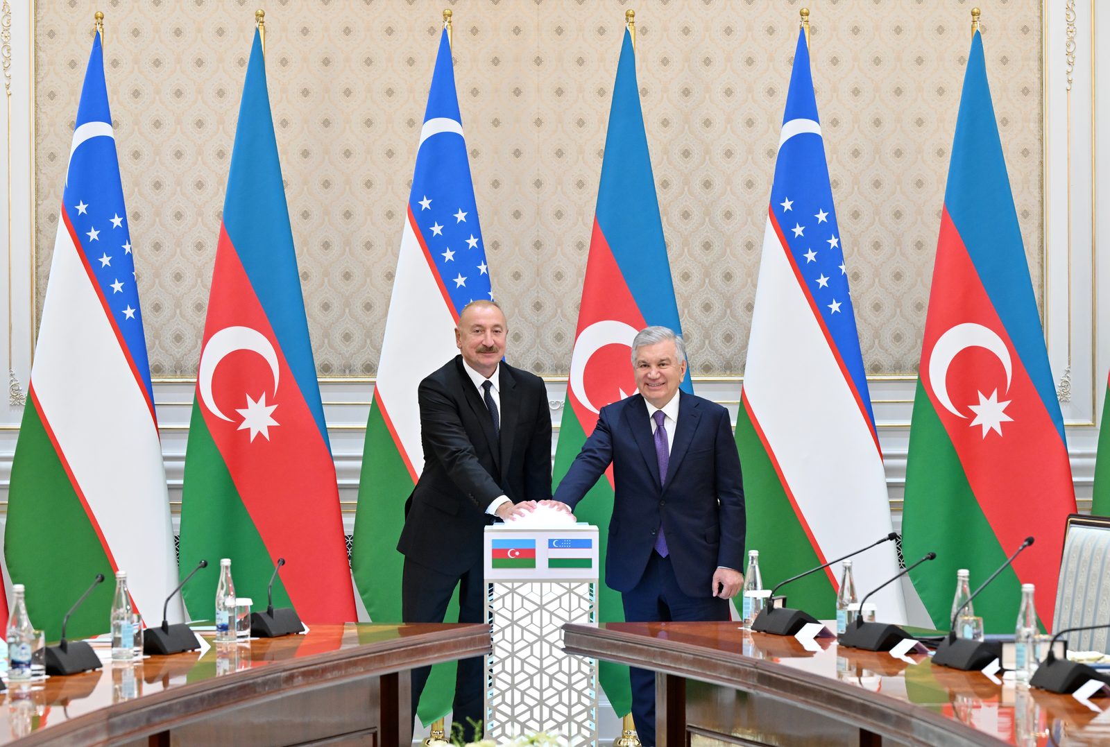 "Bakı və Daşkəndin tranzit imkanları mühüm qlobal əhəmiyyət kəsb edir" — Şərh