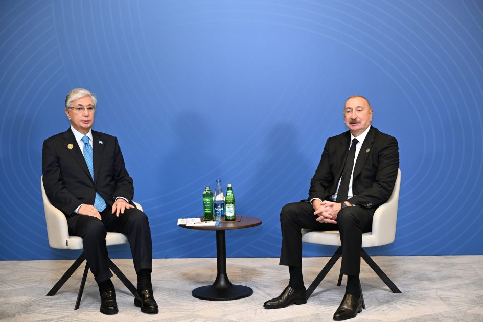 Bakıda Azərbaycan və Qazaxıstan prezidentləri görüşüblər, Trans-Xəzər Fiber-Optik Kabel Xəttinin açılışını ediblər