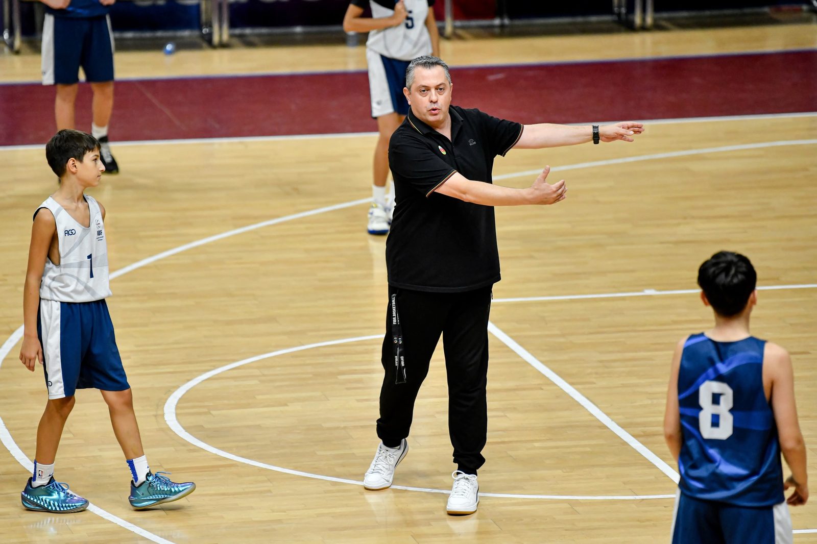 Bakıda basketbol məşqçiləri üçün seminar və imtahan təşkil olunub