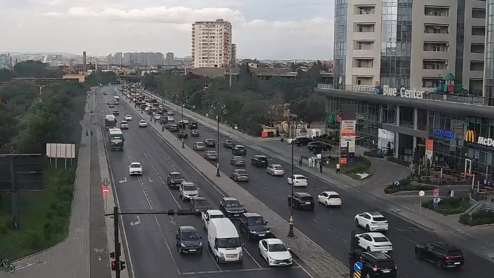 Bakıda hazırda sıxlıq müşahidə olunan yollar açıqlanıb