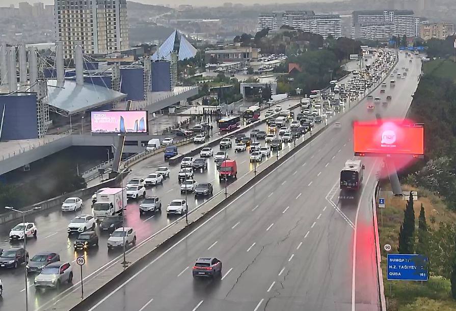 Bakıda hazırda sıxlıq müşahidə olunan yollar açıqlanıb