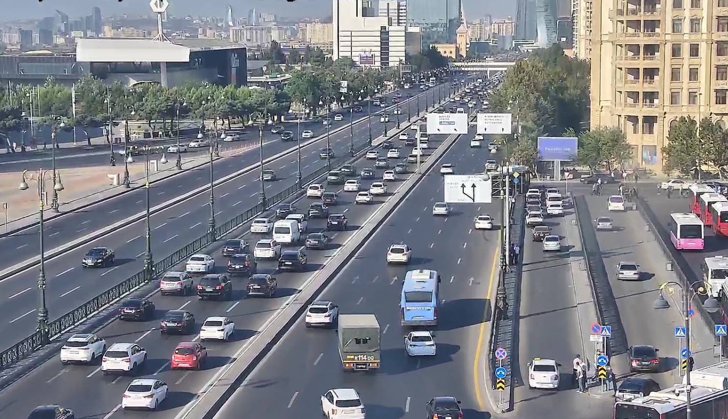Bakıda hazırda sıxlıq müşahidə olunan yollar açıqlanıb