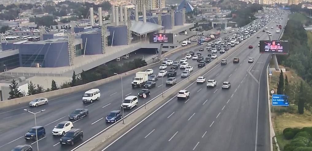 Bakıda hazırda sıxlıq müşahidə olunan yollar açıqlanıb