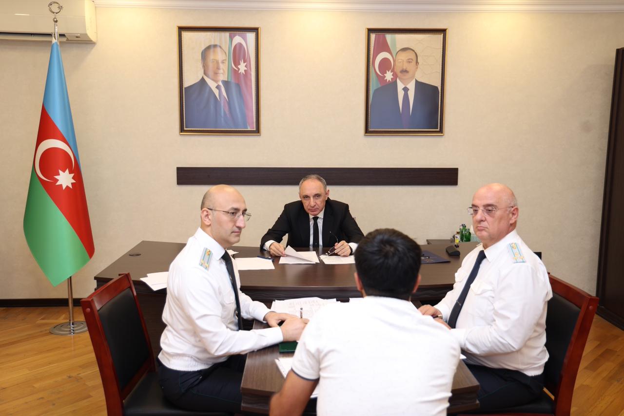 Baş prokuror Yasamal rayonunda vətəndaşları qəbul edib
