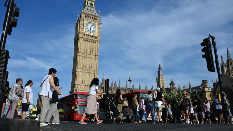 Böyük Britaniyada işsizlik 4,9 faiz təşkil edib