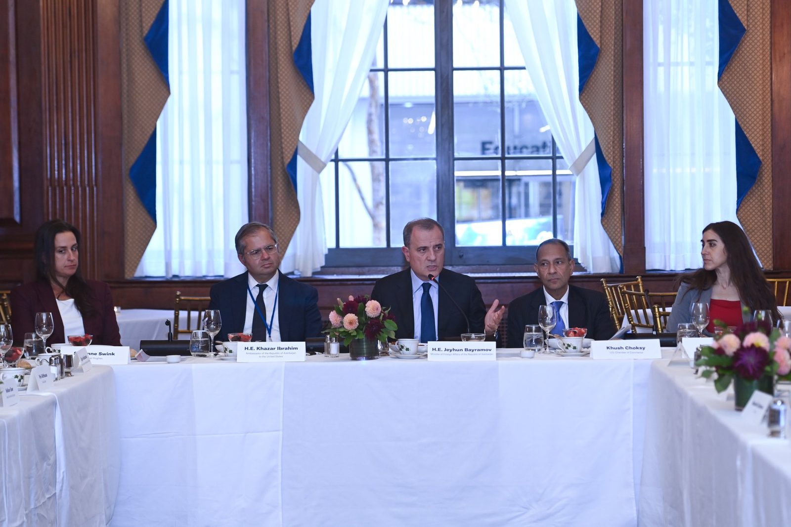 Jeyhun Bayramov meets with heads of US companies