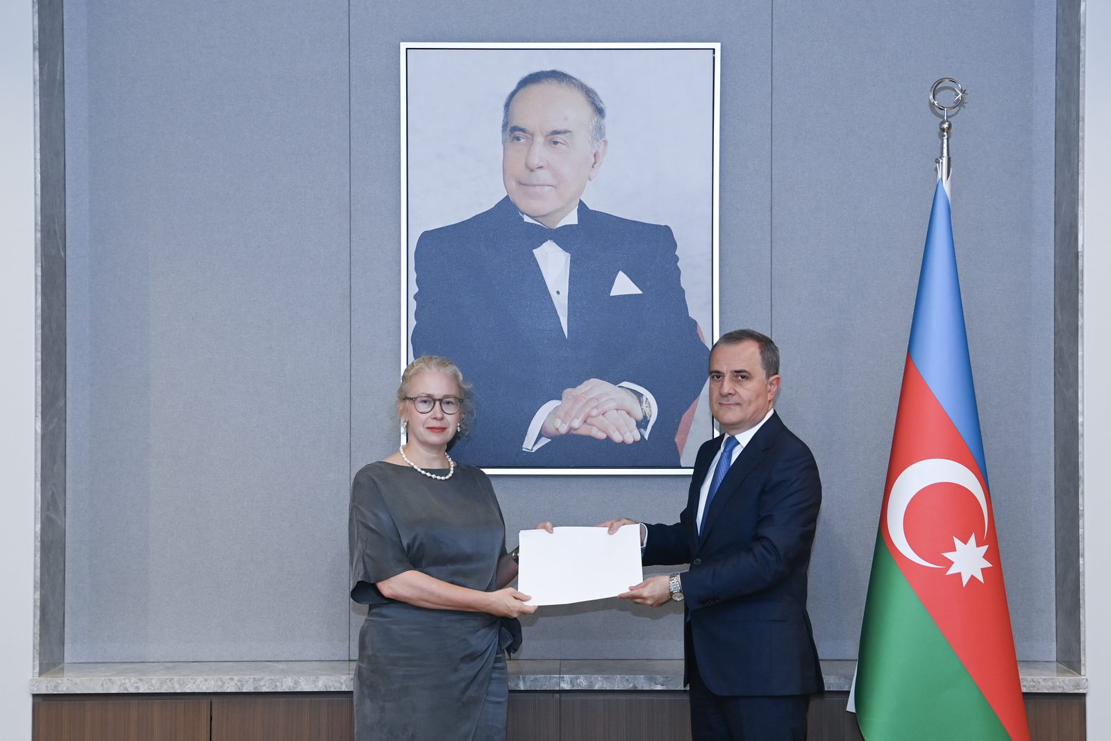 Ceyhun Bayramov İsveç Krallığının Azərbaycana yeni təyin olunmuş səfiri ilə görüşüb