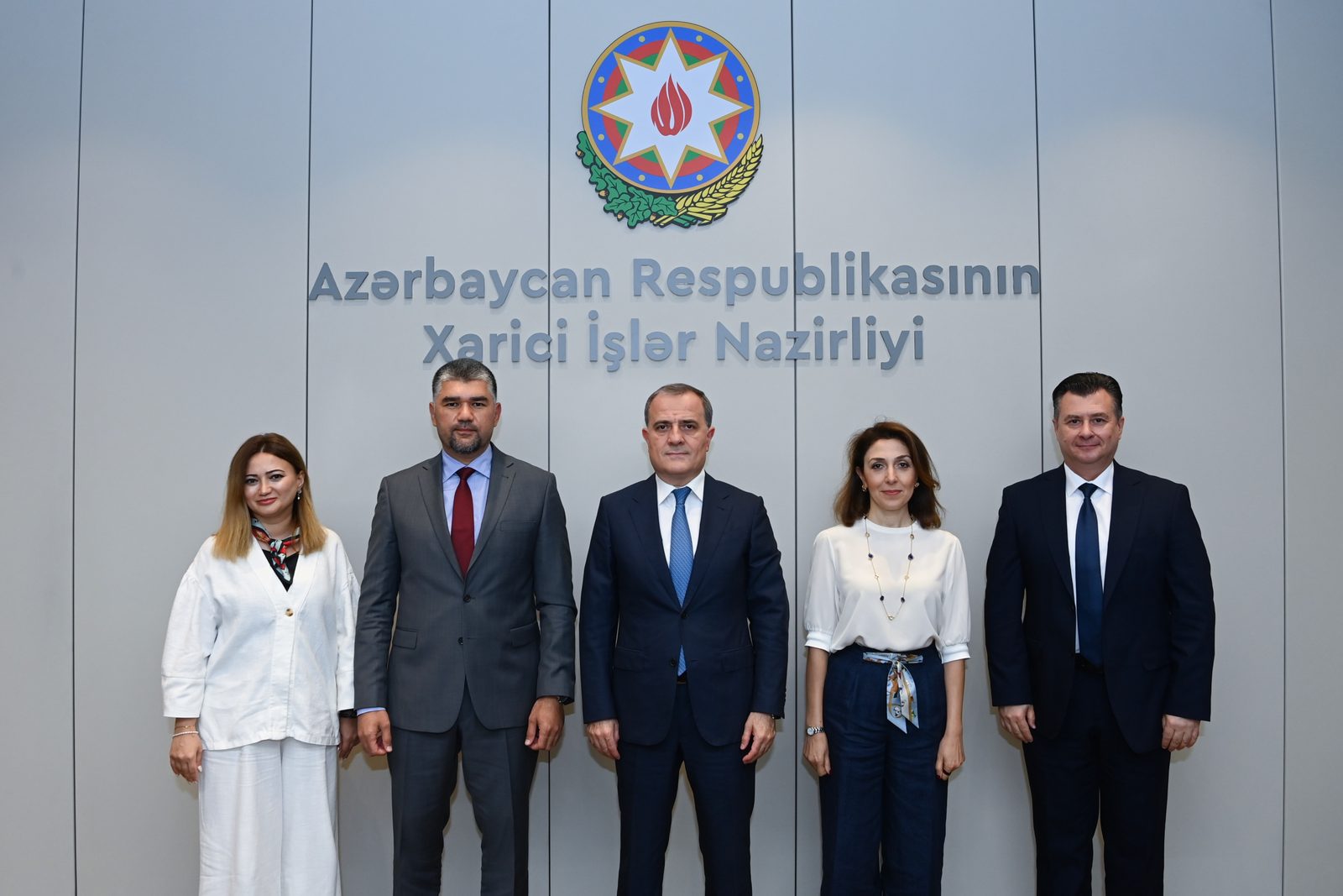Ceyhun Bayramov TRACECA-nın Baş katibini qəbul edib