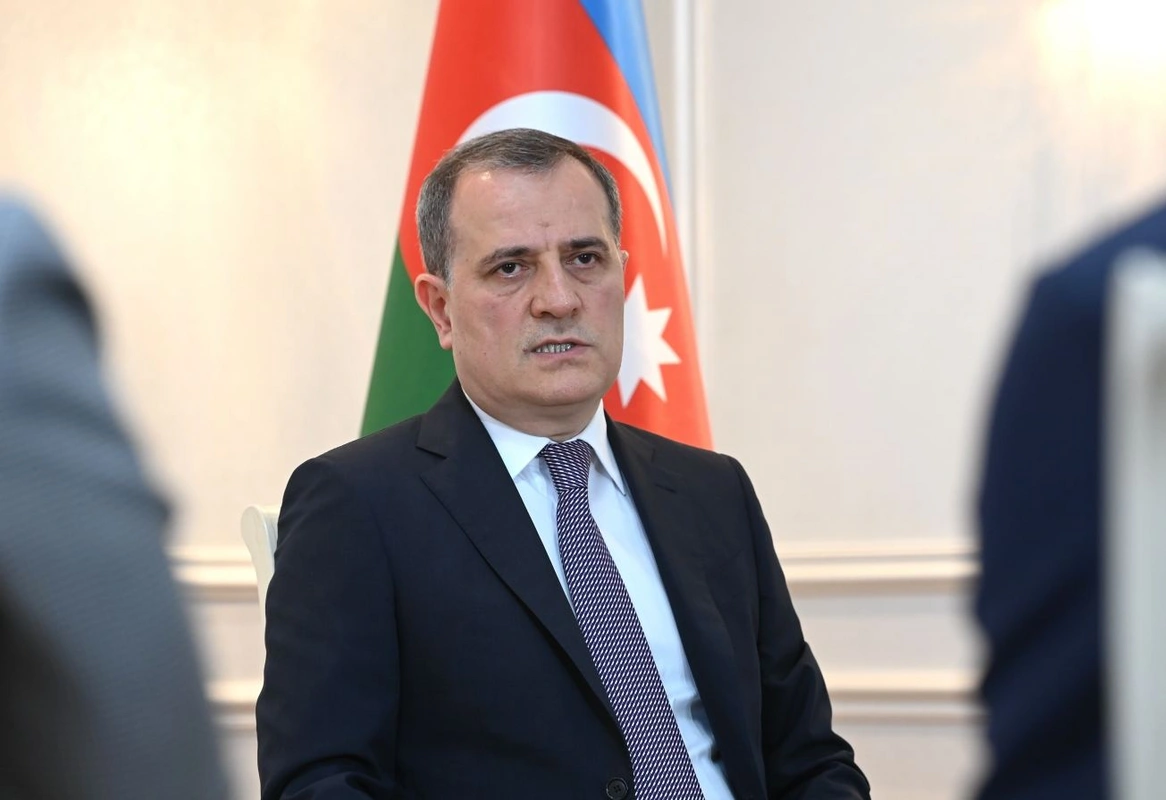 Ceyhun Bayramov Türkmənistana səfərə yola düşüb