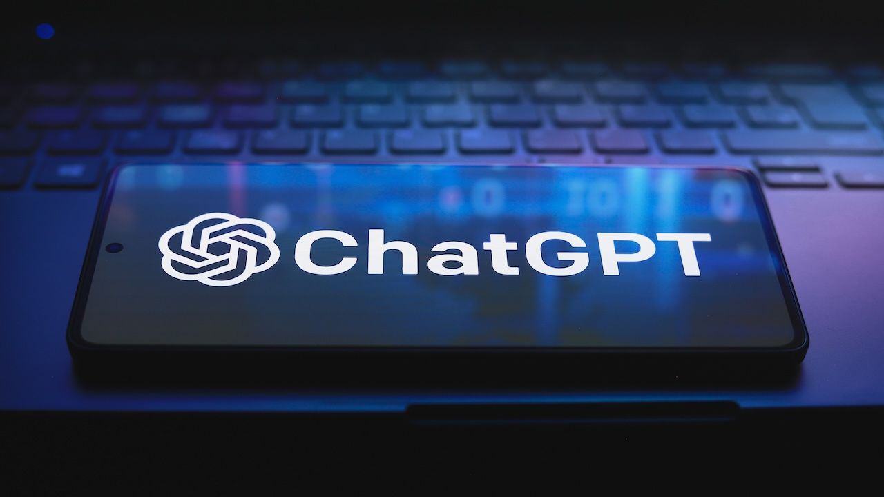 "ChatGPT"-nin işində fasilələr yaranıb