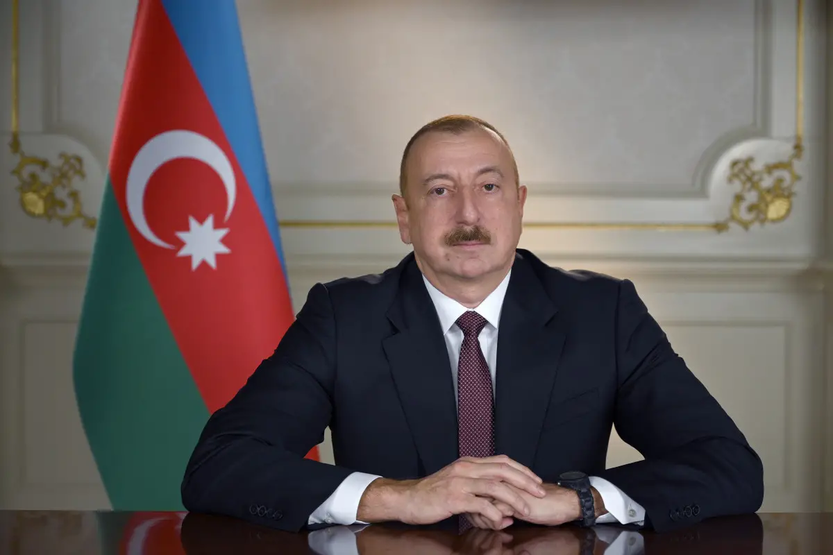 "Daşınmaz əmlakın dövlət kadastrının aparılması qaydaları" təsdiqlənib - FƏRMAN