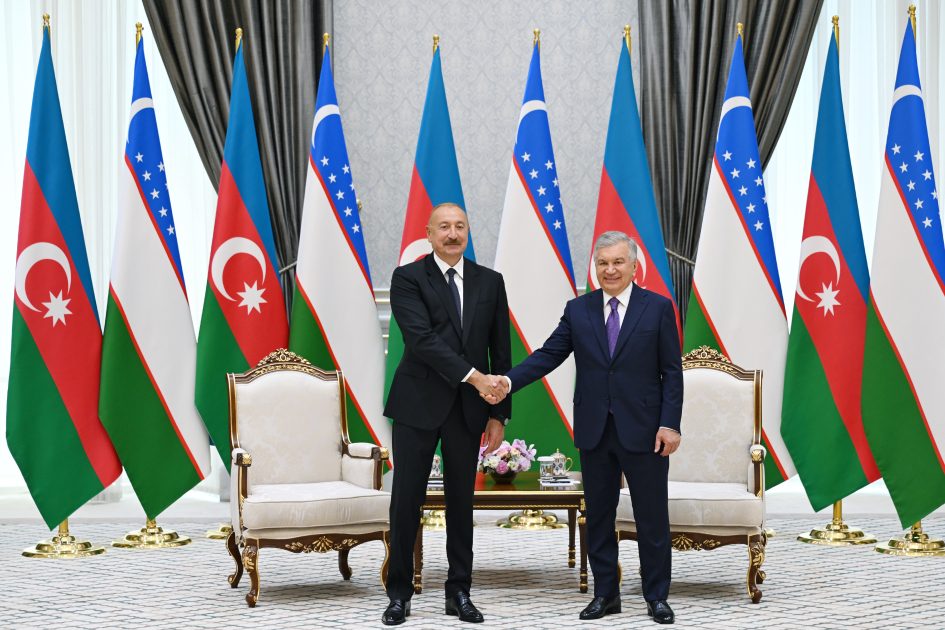 Daşkənddə Azərbaycan Prezidenti İlham Əliyevin Özbəkistan Prezidenti ilə təkbətək görüşü olub
